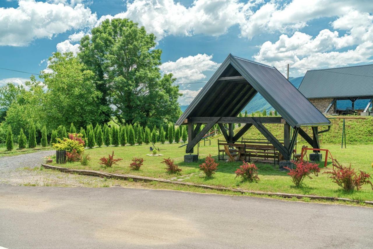 Resort Big House Plitvicka Jezera Licko Petrovo Selo Zewnętrze zdjęcie